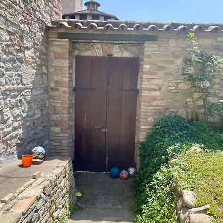Homestay Giardino Tra Le Mura Assisi