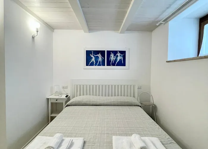 Giardino Tra Le Mura Homestay *